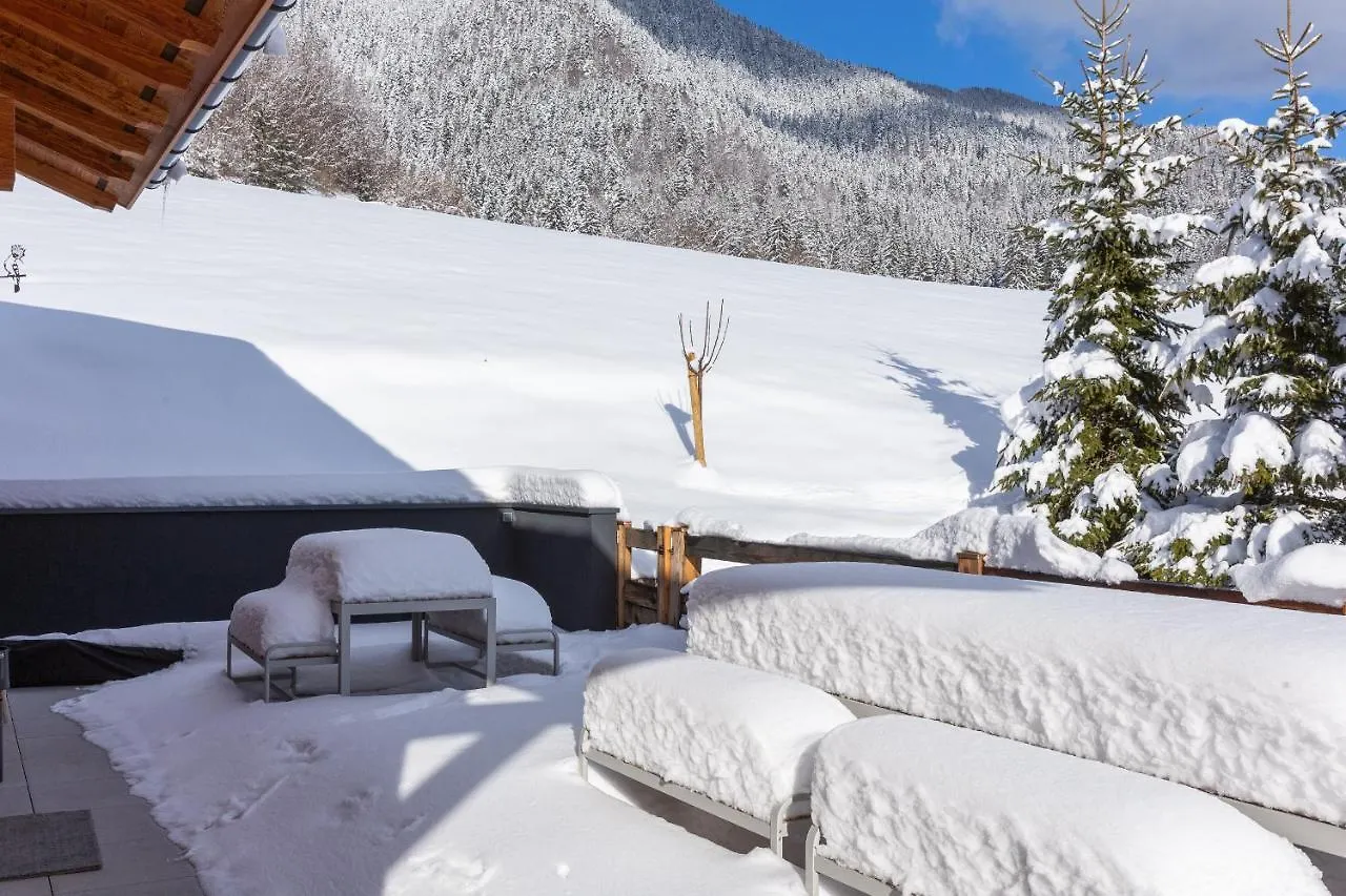 Chalet La Manigodine Piscine 18-24 Pers