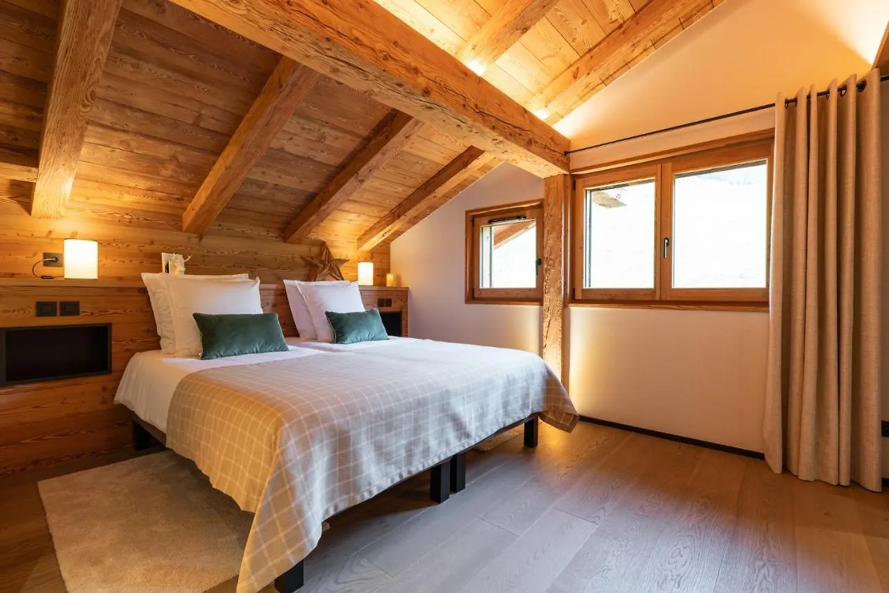 Chalet La Manigodine Piscine 18-24 Pers France
