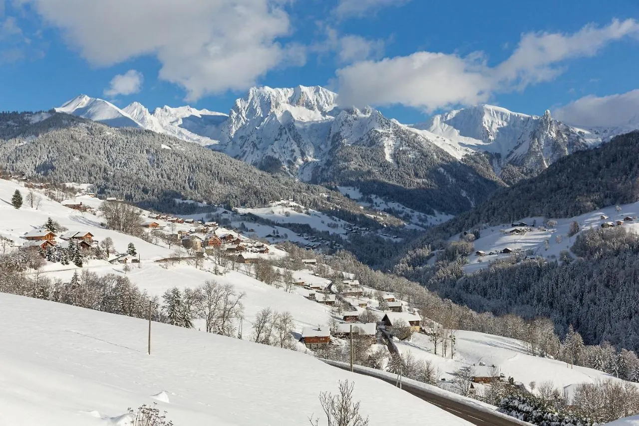 Chalet La Manigodine Piscine 18-24 Pers France